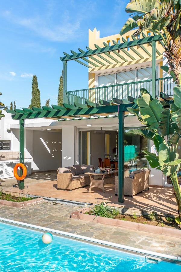 Villa Poseidon Gardens By Ezoria Villas Lárnaca Exterior foto